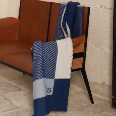 ❤お得なお品❤エルメス ブランケット H柄 ボルドーｘホワイト お洒落で温かい ❤お得なお品❤エルメス ブランケット H柄 ボルドーxホワイト